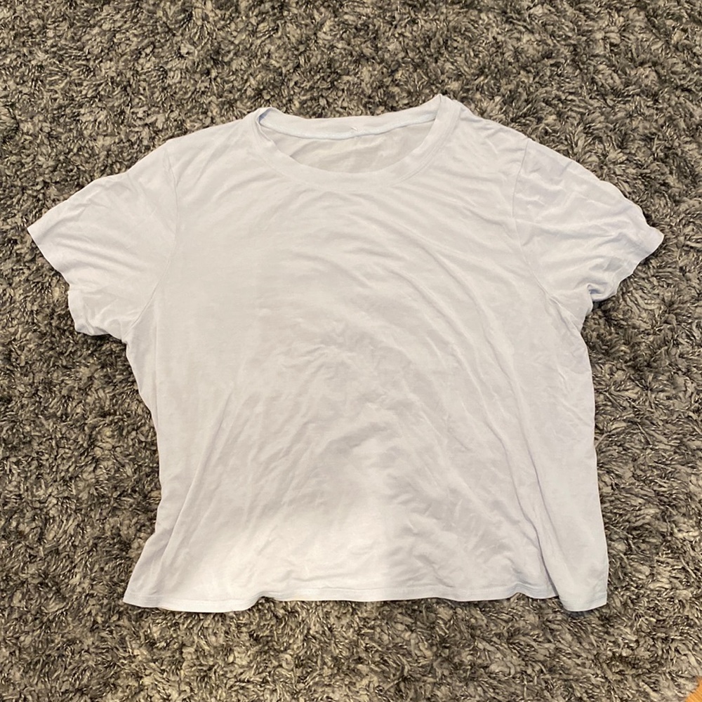 Light blue lulu lemon cropped tee